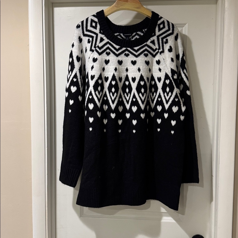 Torrid Black and White Crew Neck Sweater